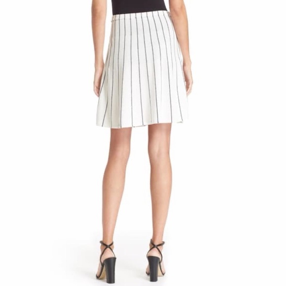 Theory Lotamee P Prosecco Black & White Striped A-Line Skirt Size: Large - Picture 3 of 10